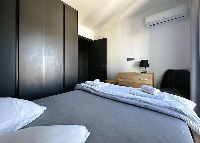 Mckenziegold 59, Luxury 2-bedroom By Myguest Cyprus Apartmán