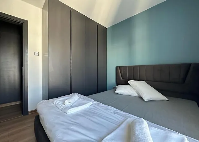 Mckenziegold 59, Luxury 2-bedroom By Myguest Cyprus *