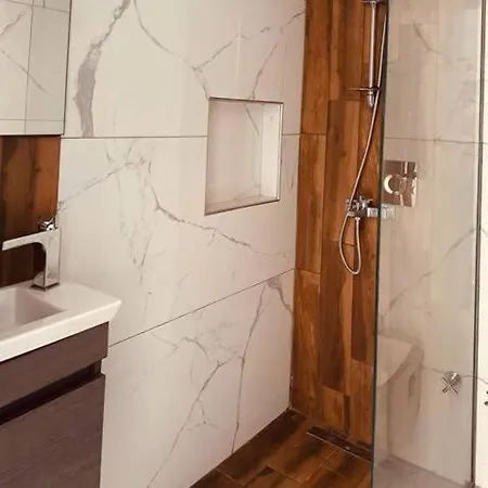 Mckenziegold 59, Luxury 2-bedroom By Myguest Cyprus 아파트