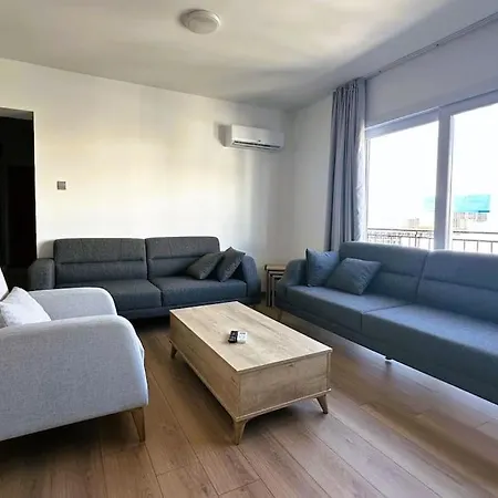 Mckenziegold 59, Luxury 2-bedroom By Myguest Cyprus 아파트 *
